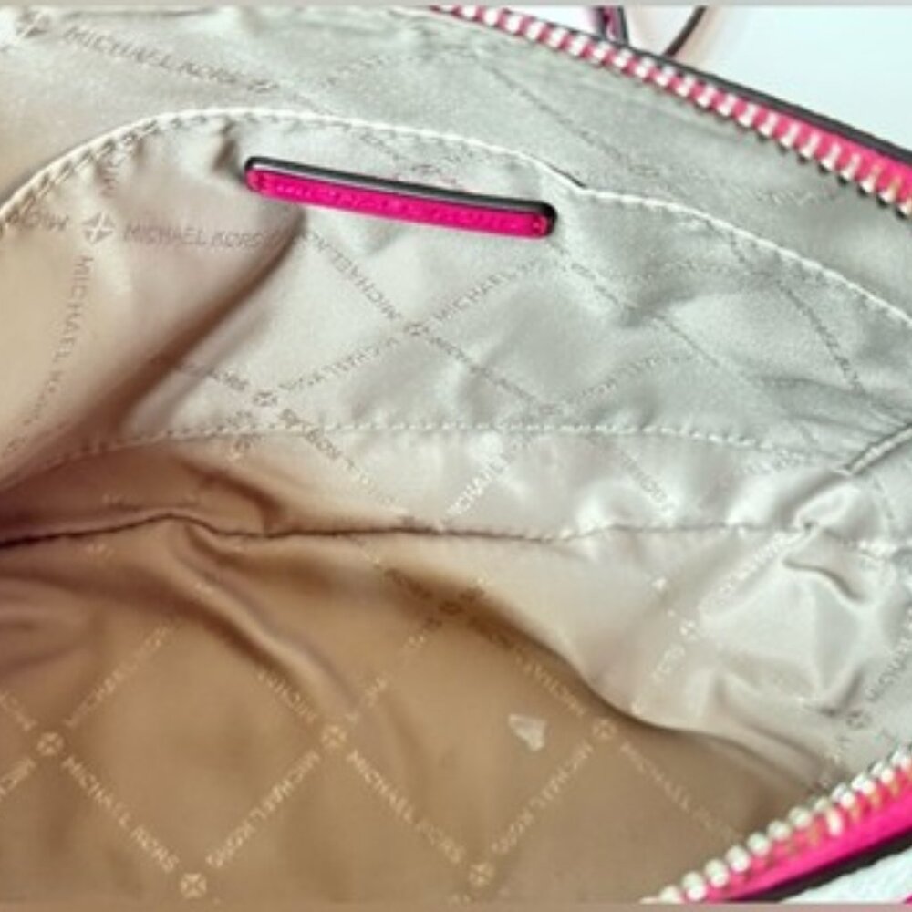 Michael Kors Jet Set Medium Signature Logo Color Block Dome Crossbody Bag NWT - Picture 3 of 5